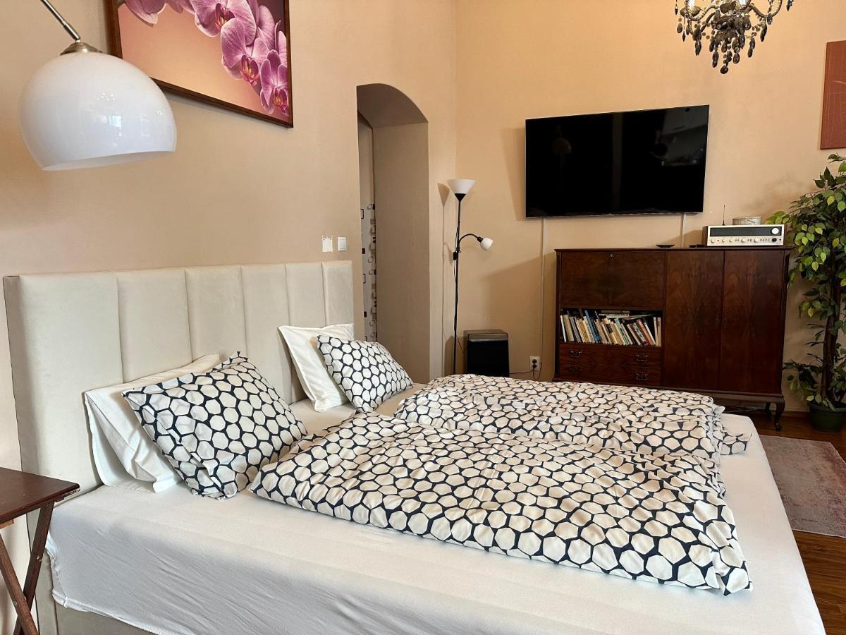 פופראד Home Away Main Square Apartment מראה חיצוני תמונה