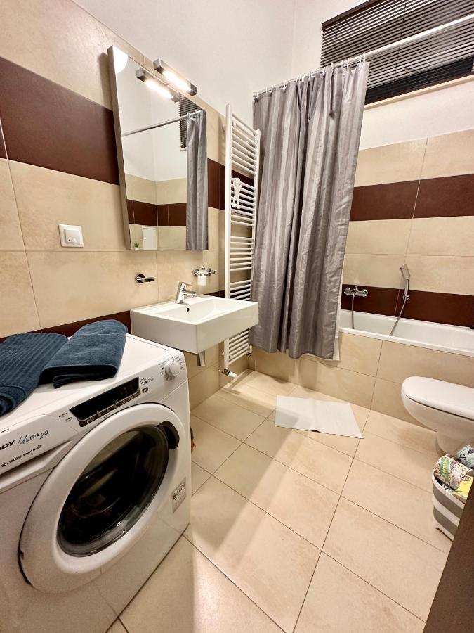 פופראד Home Away Main Square Apartment מראה חיצוני תמונה